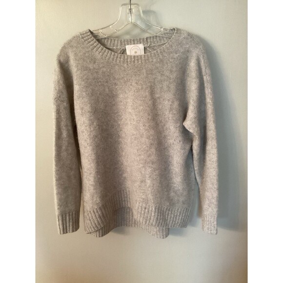 SUNNY THE LABEL SIZE LARGE LIGHT GREY 100% CASHMERE CREWNECK SWEATER - Picture 1 of 5